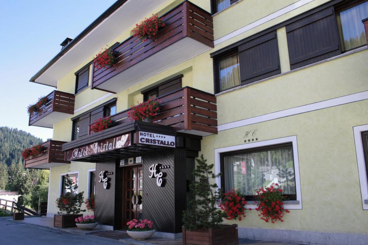 Hotel Cristallo Madonna di Campiglio Exterior photo