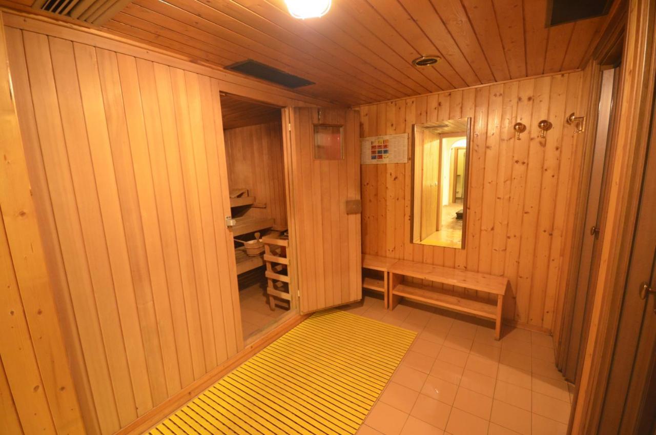 Hotel Cristallo Madonna di Campiglio Exterior photo