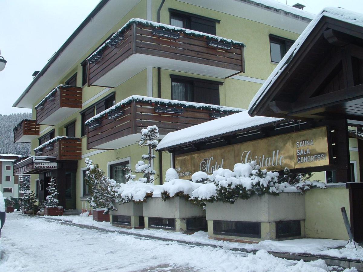 Hotel Cristallo Madonna di Campiglio Exterior photo