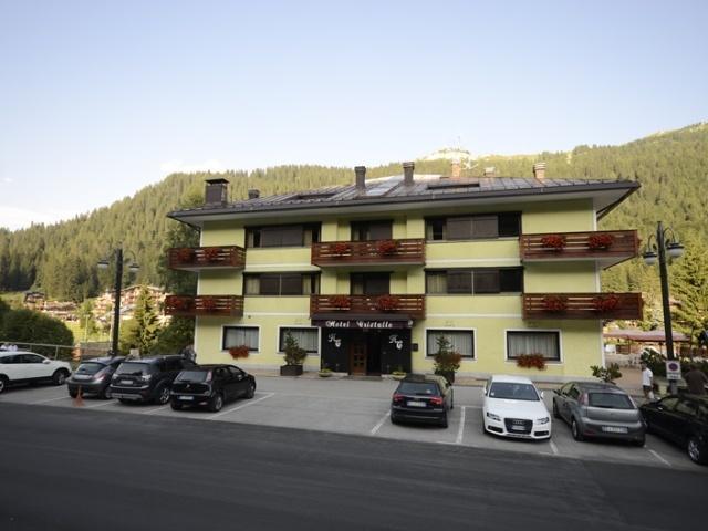 Hotel Cristallo Madonna di Campiglio Exterior photo